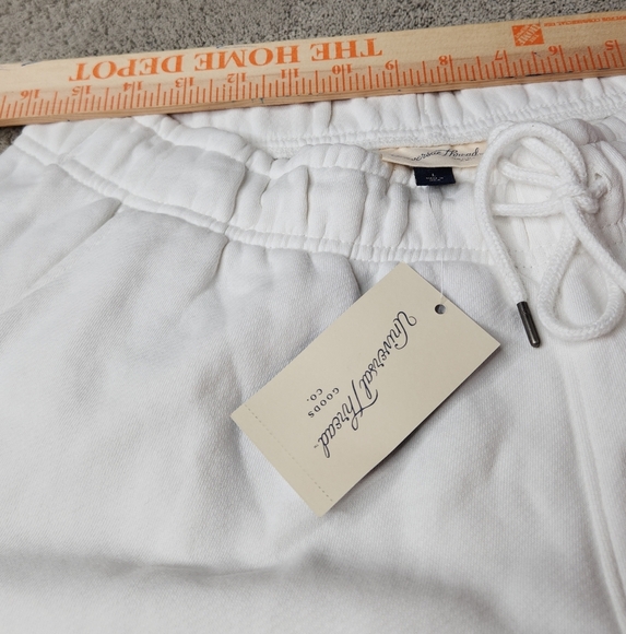 Women's Mid-Rise Fleece Shorts - Universal Thread White L - Picture 11 of 12